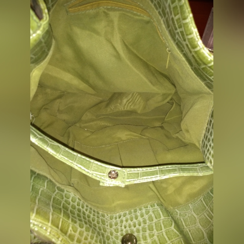 Green Purse, No Label, Faux Crocodile or Alligator Leather, Satchel Shou… - Picture 10 of 13